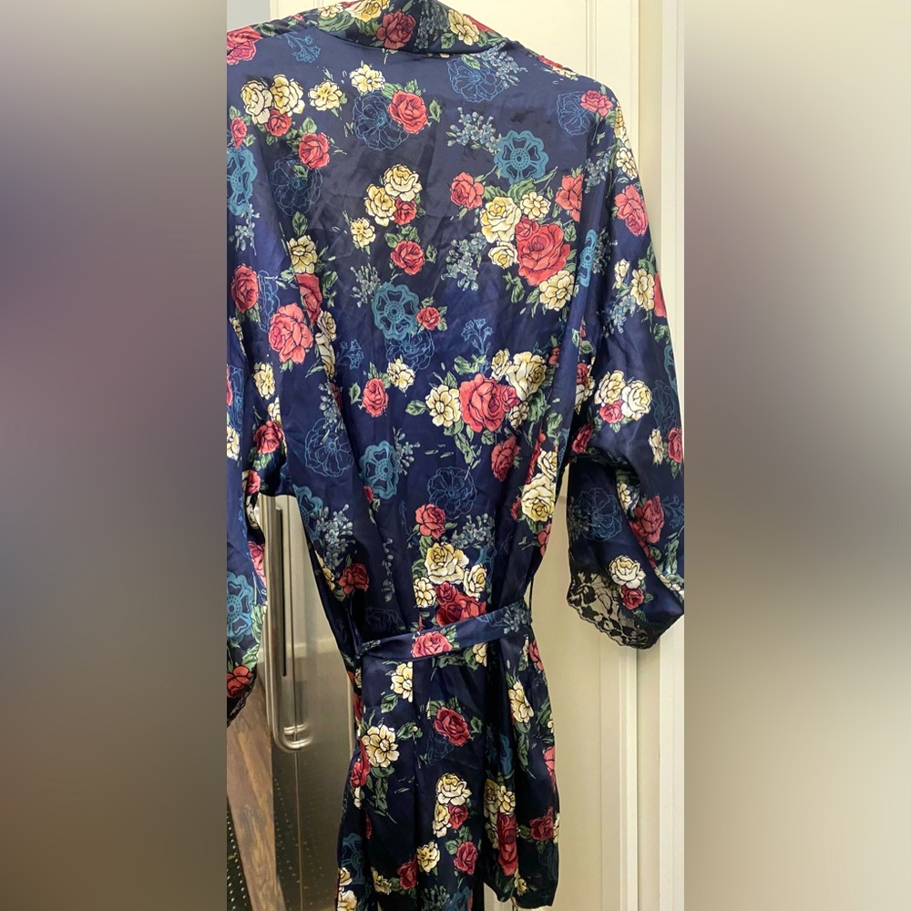 Torrid Blue Floral Satin Robe